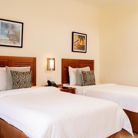 White Sands Hotel Дар-эс-Саламе Экстерьер фото