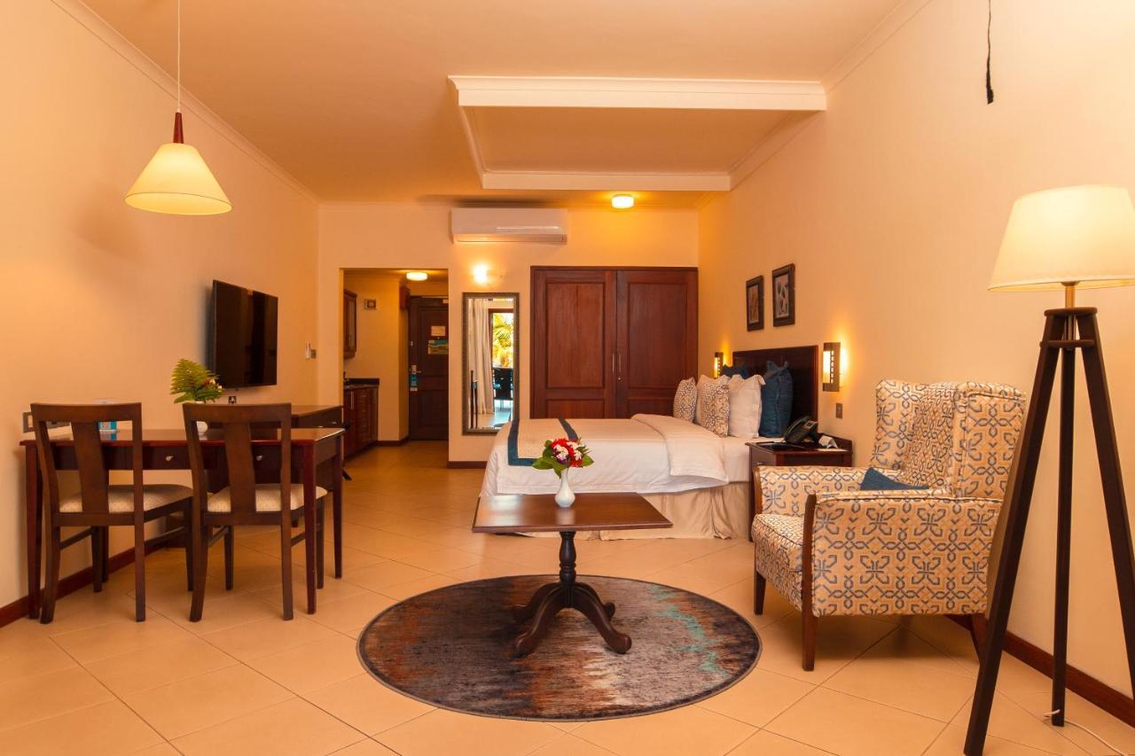 White Sands Hotel Дар-эс-Саламе Экстерьер фото