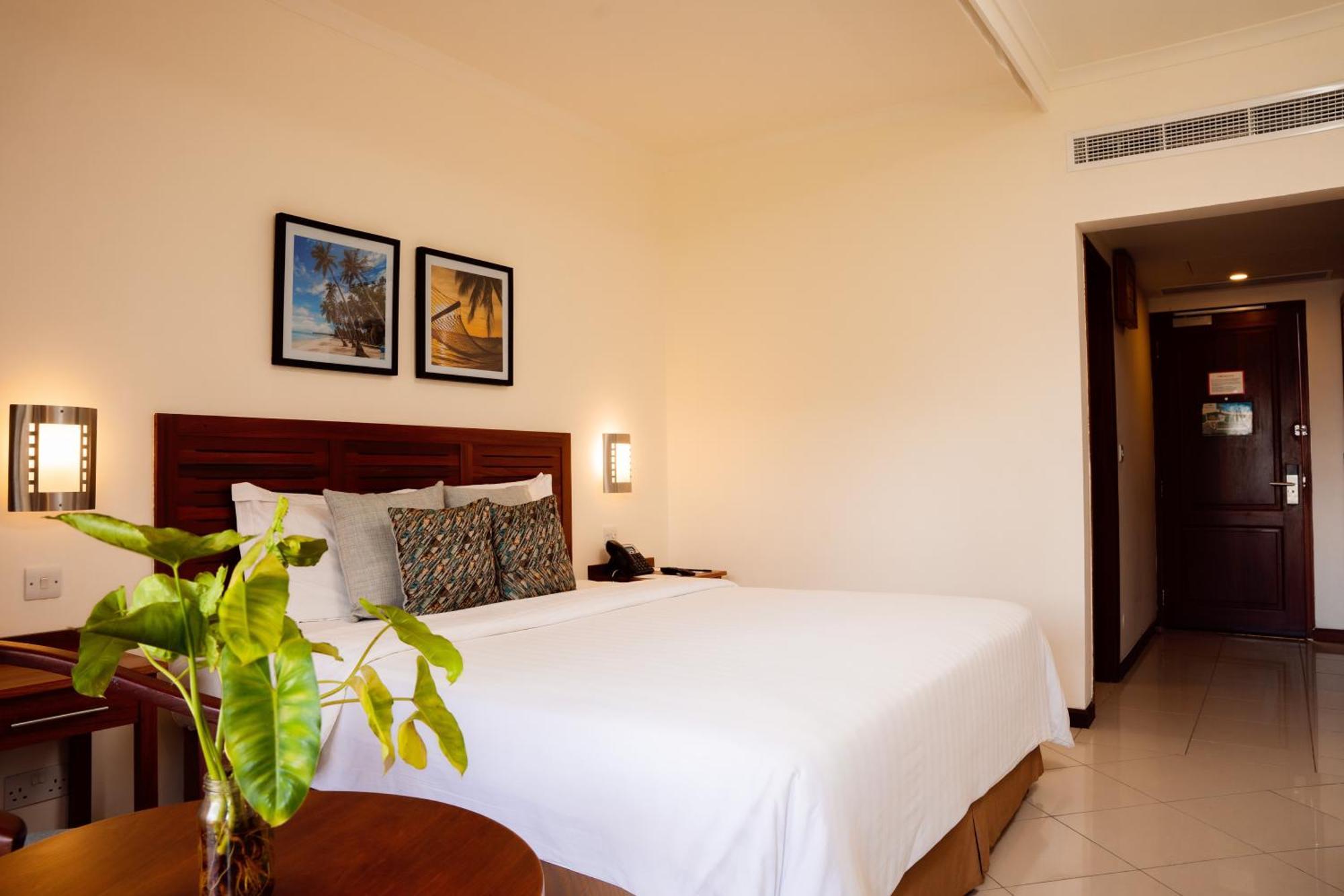 White Sands Hotel Дар-эс-Саламе Экстерьер фото