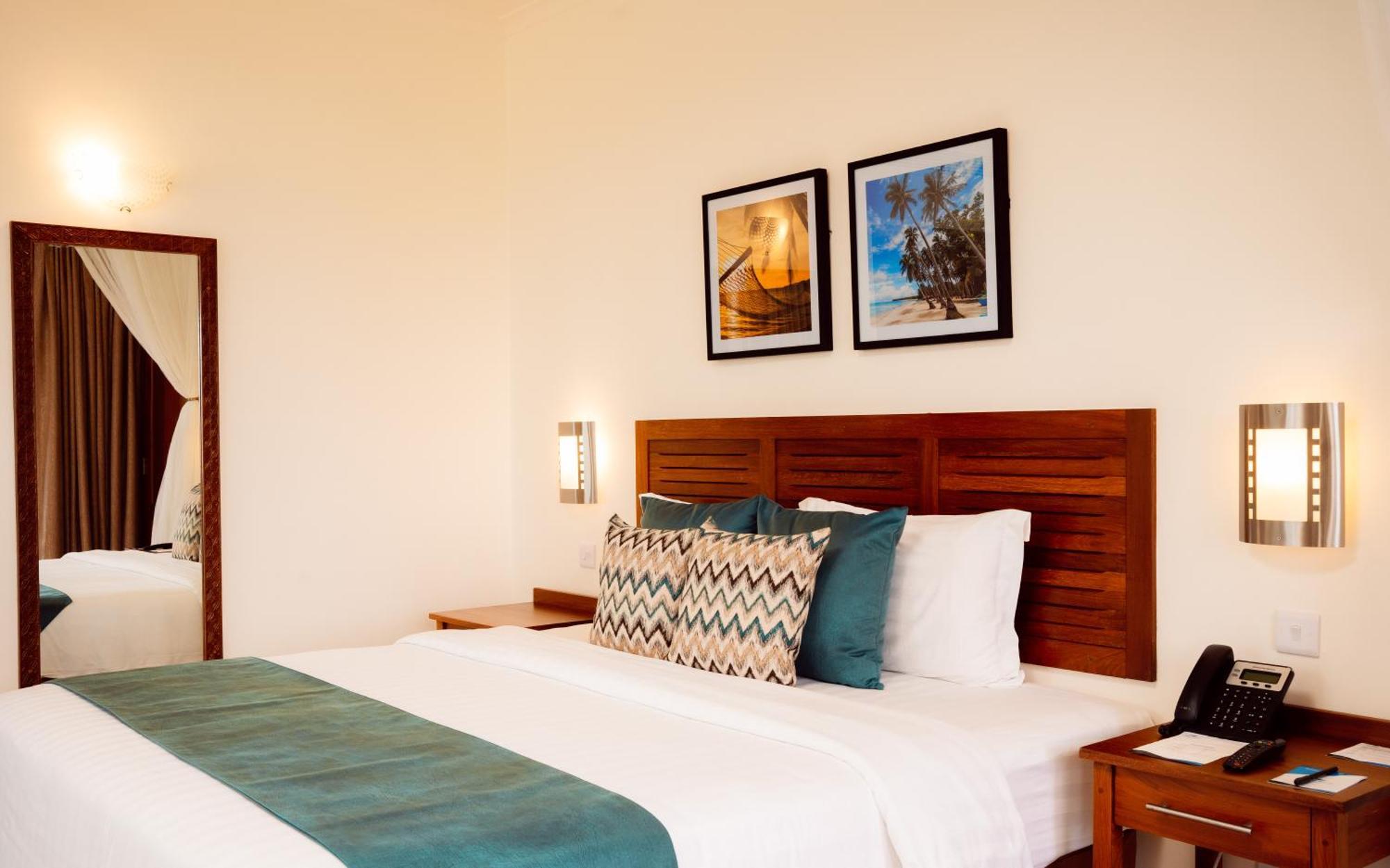 White Sands Hotel Дар-эс-Саламе Экстерьер фото