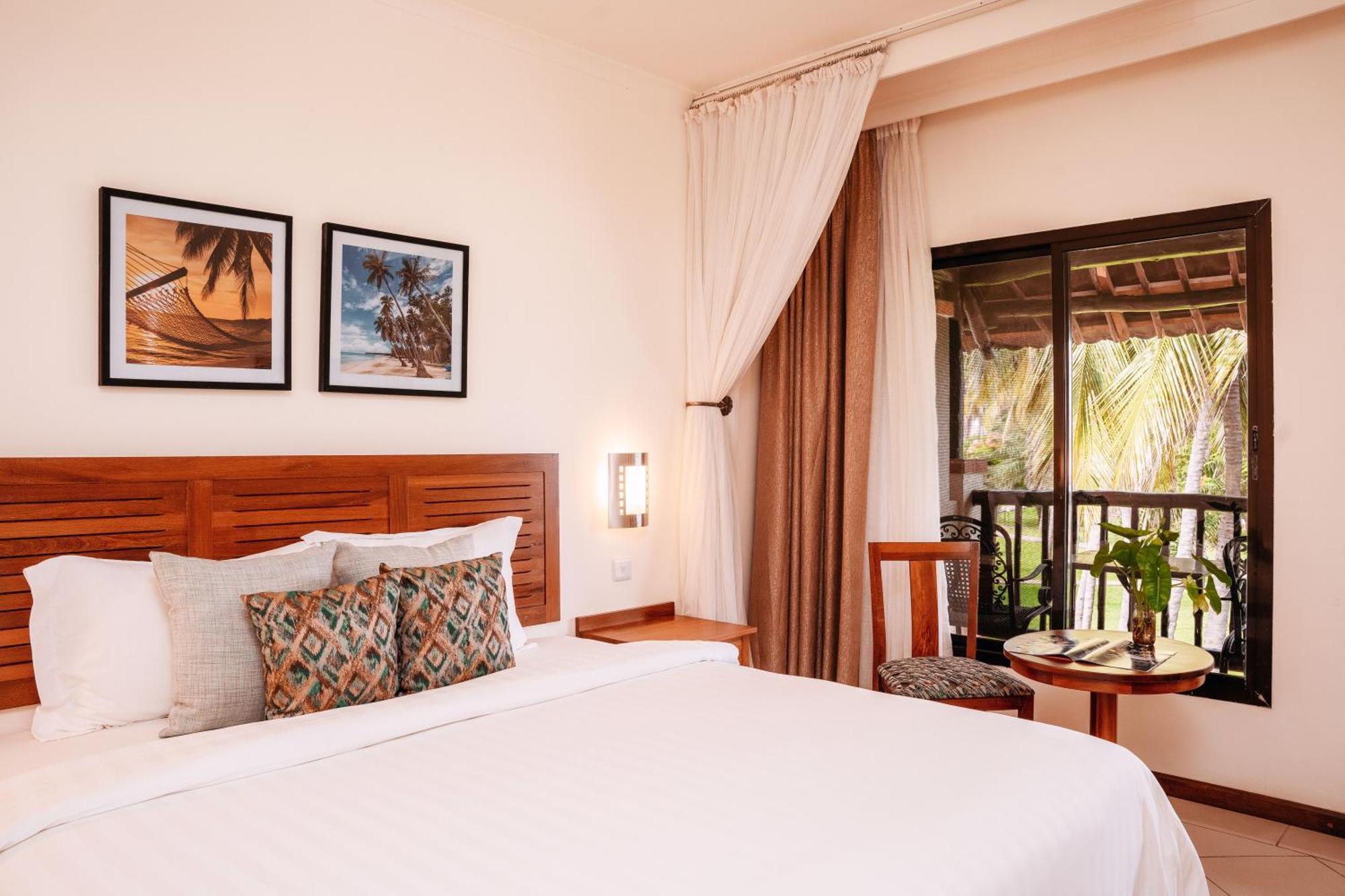 White Sands Hotel Дар-эс-Саламе Экстерьер фото