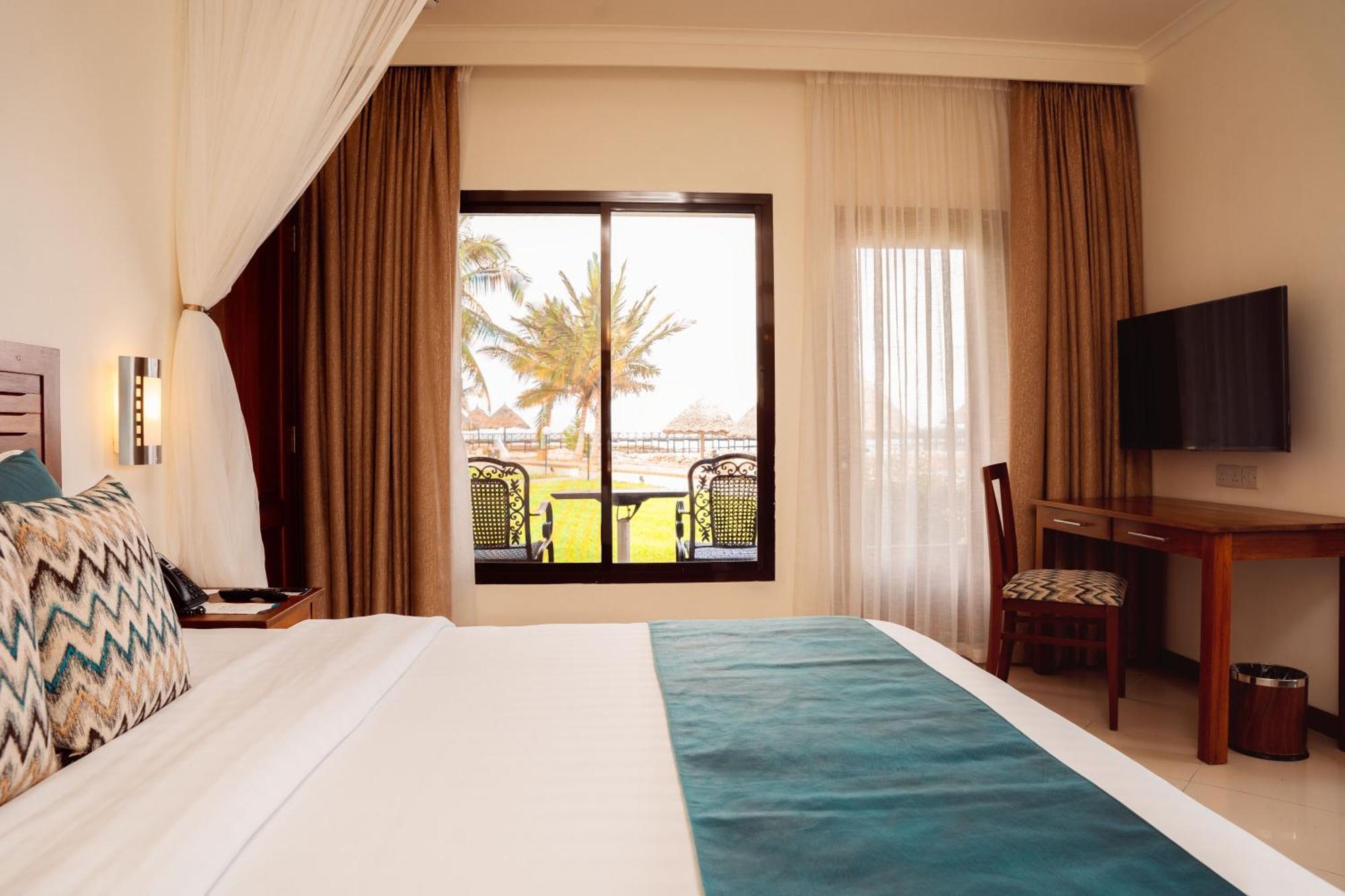 White Sands Hotel Дар-эс-Саламе Экстерьер фото