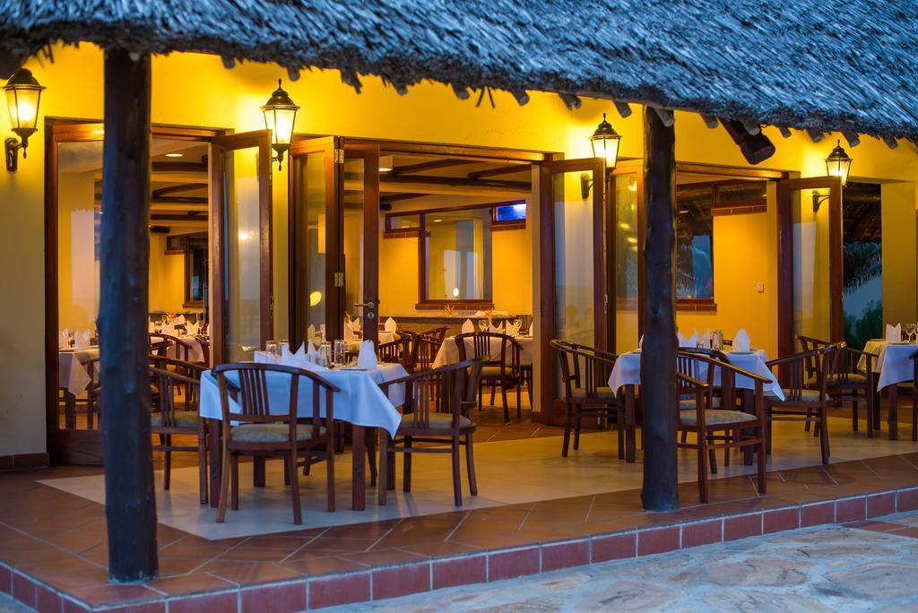 White Sands Hotel Дар-эс-Саламе Экстерьер фото